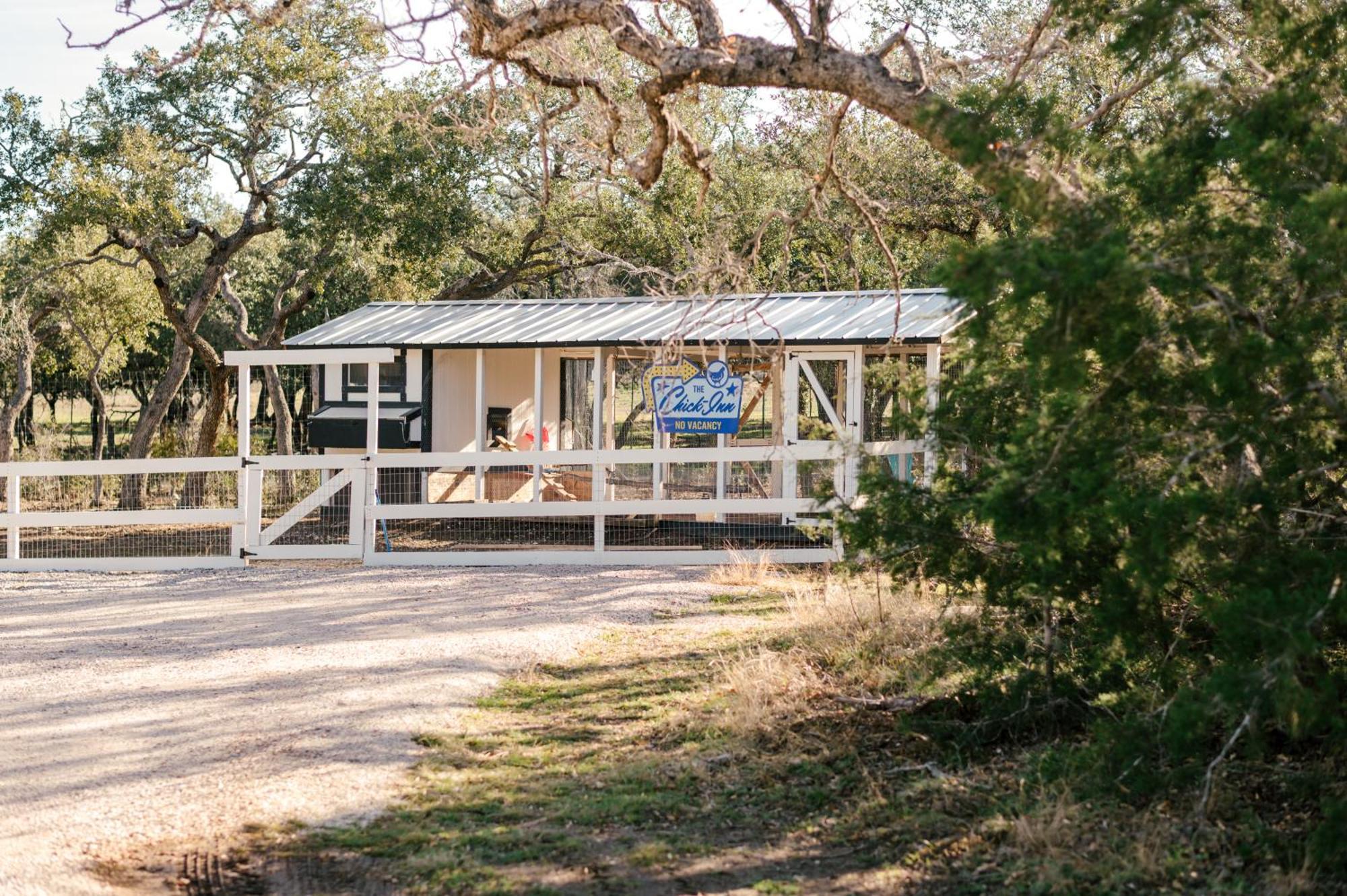 Anderson Cottage At Wrenwood Ranch, King Bed, Walking Distance To The Winery Johnson City Exterior foto